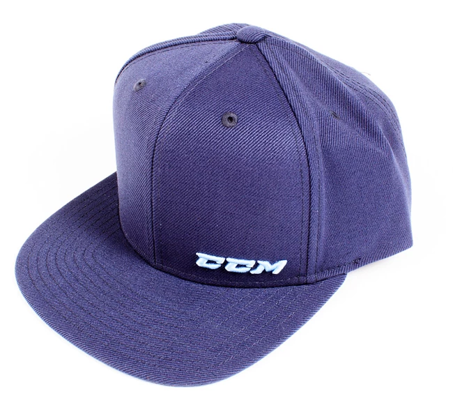 Casquette CCM Small Logo Snapback 3 Casquette CCM Small Logo Snapback